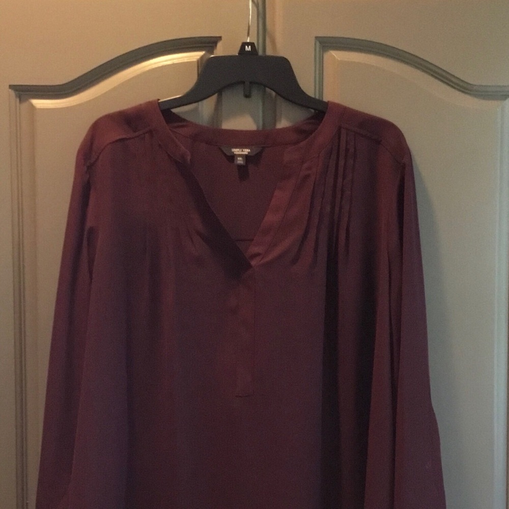 Simply Vera Burgundy V-Neck Blouse